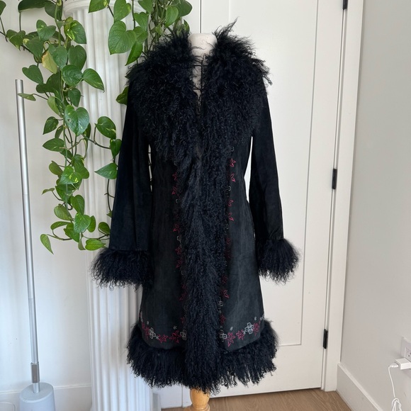 Vintage Tibetan Lamb Trim Suede Lew Magram Embroidered Boho Penny Lane Jacket